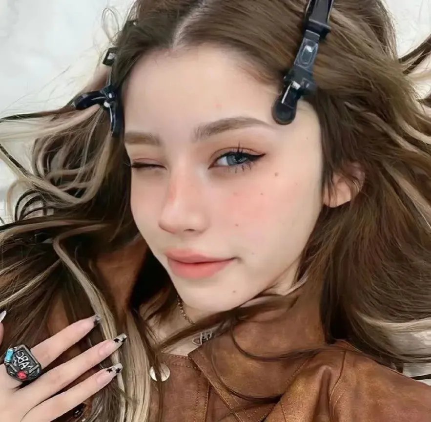 双龙吐珠